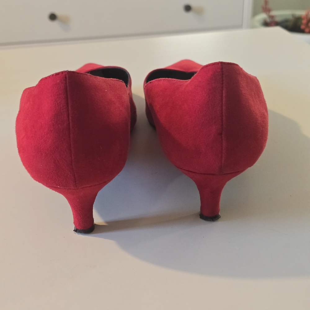 Kelly & Katie Red Kitten Heel Shoes - Picture 4 of 7